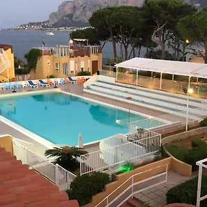 ashur-apartments.sicilyhotelsitaly.net/